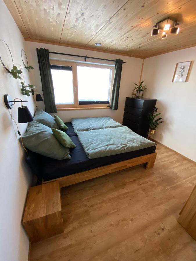 Ferienwohnung Mit Eigenem Garten Und Bergblick ออย มิทเทลเบิร์ก ภายนอก รูปภาพ